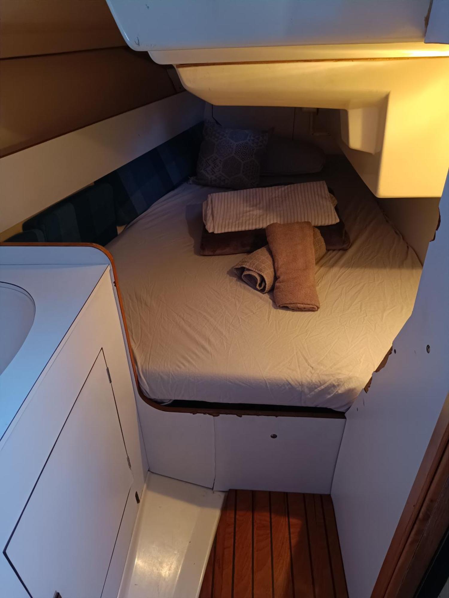 Experience On A Sailboat To Sleep Hotel Sant Adrià de Besòs Kültér fotó