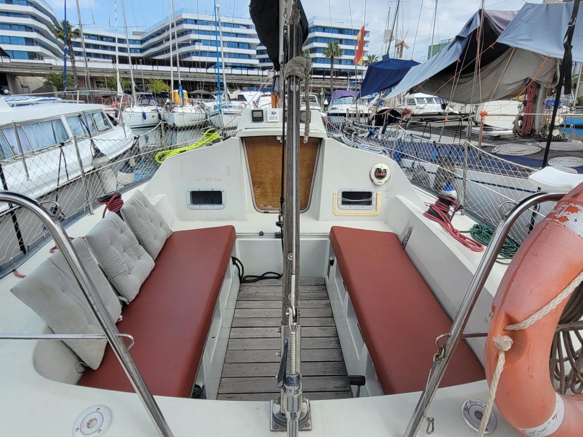 Experience On A Sailboat To Sleep Hotel Sant Adrià de Besòs Kültér fotó